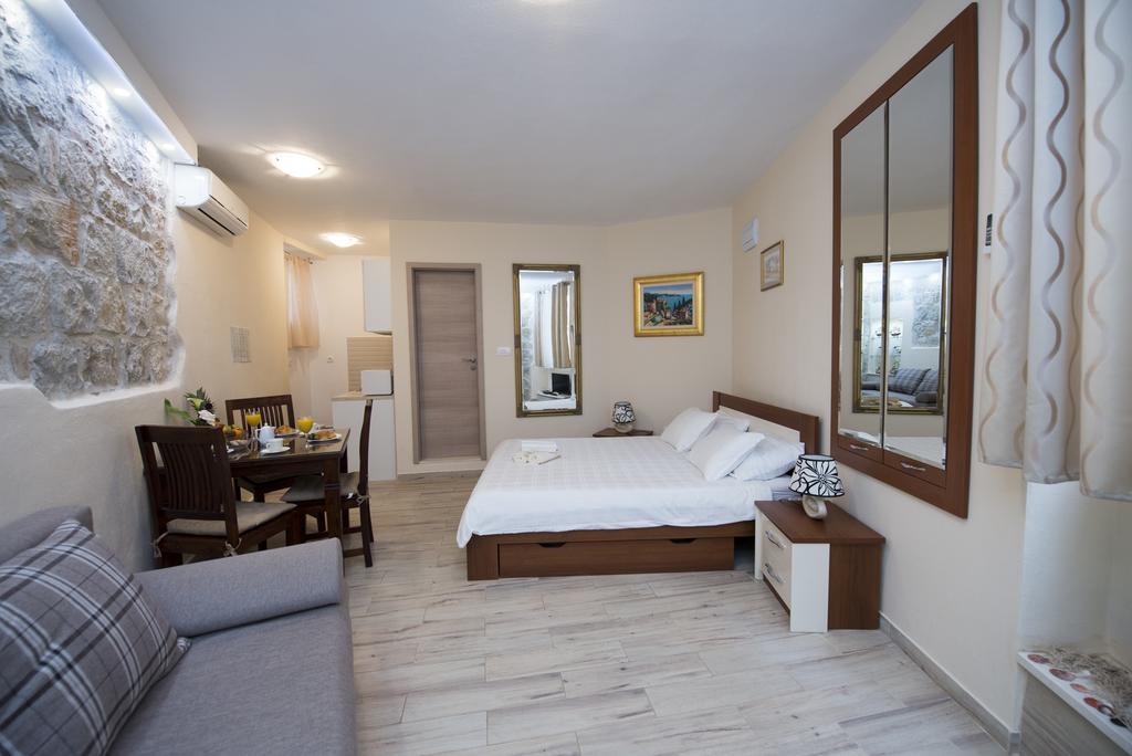Stone Beauty Apartment Split Bagian luar foto